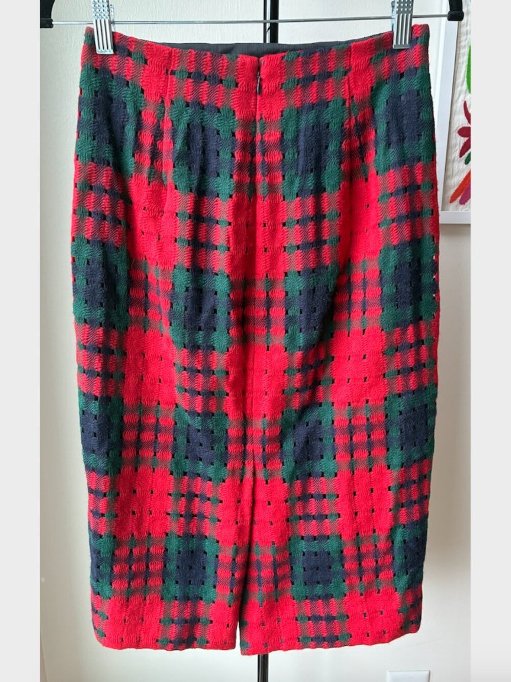 J. Crew Lattice Wool Knit Red and Green Midi Pencil Skirt - Size 0 - Picture 2 of 9